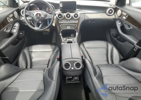 2015 Mercedes-Benz C 300 4Matic из США, поврежденный, VIN 55SWF4KB9FU048507